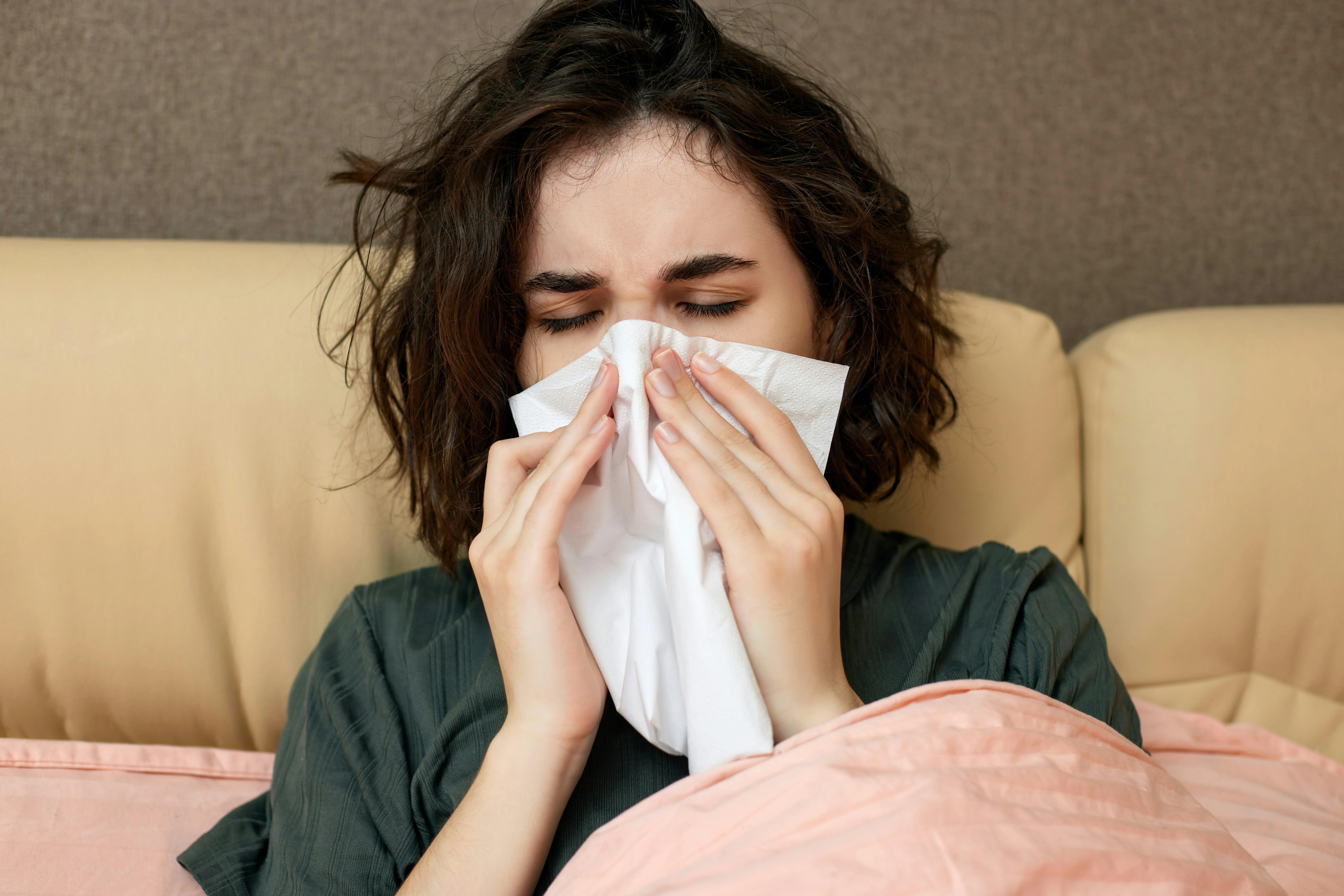 Hay Fever vs. Cold Symptoms: What's the Difference?
